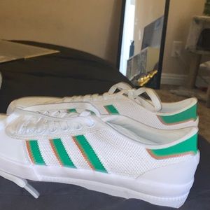 Grand Court Green & Orange adidas